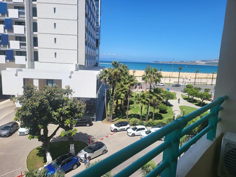 C21 Front Of Barcelo Family Sea View And Parking Appartement Tanger